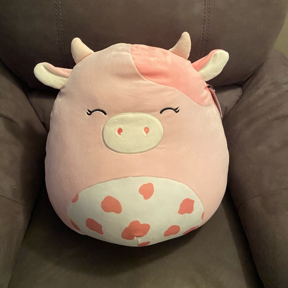 Brand new 16” Clay the pink cow Squishmallow